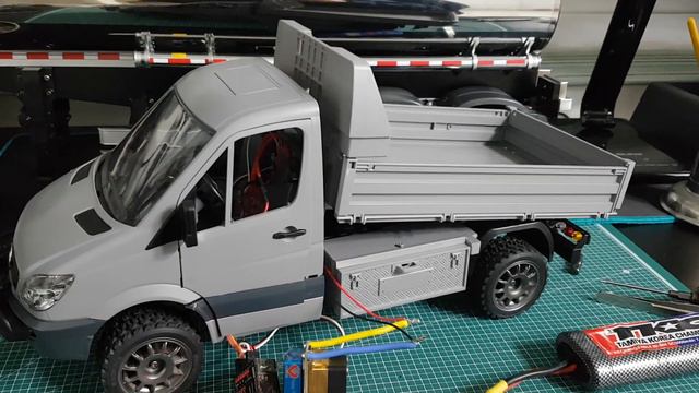1/16 BRUDER Benz sprinter rc dump truck no.1 смотреть онлайн