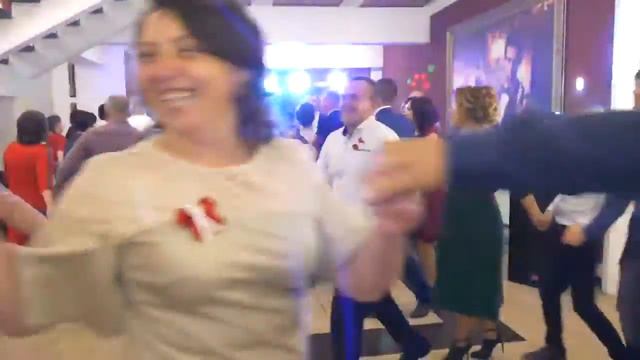 Ой, гоп, наливай! (видео и исполнение Vit) смотреть онлайн