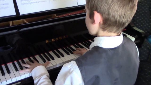 Caleb Plays A Three Hymn Medley (Sundays @ 6; Week 150) смотреть онлайн