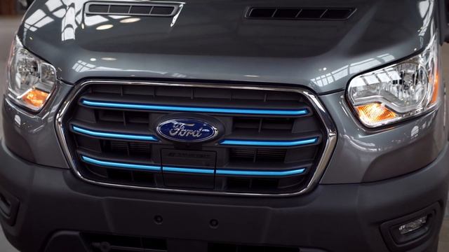 Ford E-Transit: электрическое воплощение коммерческой легенды смотреть онлайн