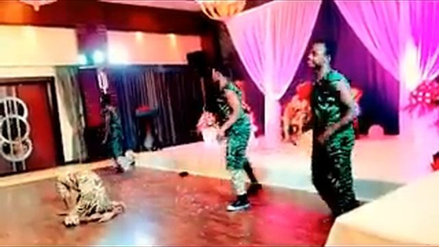 Venance Mallya, Tanzanian Contortionist show смотреть онлайн