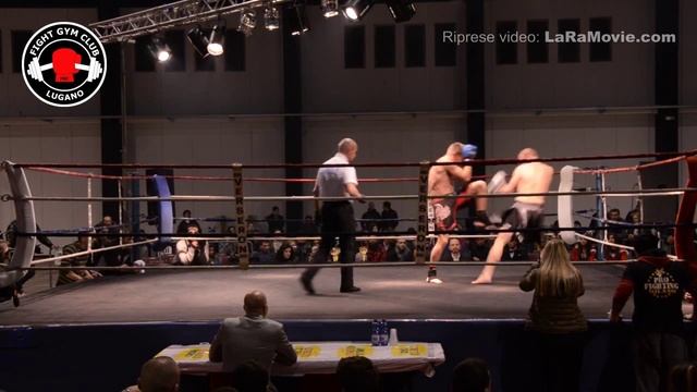Kickboxen Kampf Ivcenkov (Best Gym) vs Italian Fighter-Kickboxen Best Gym, Kickboxen in Köln смотреть онлайн
