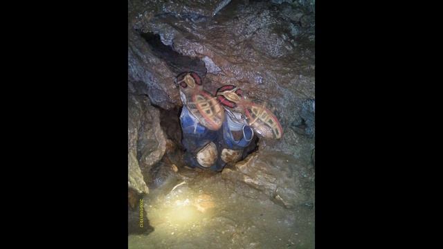 John Jones - Caver Dies While Exploring Cave with Family in Utah смотреть онлайн
