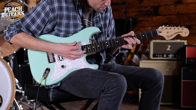 No Talking...Just Tones | Fender Tom DeLonge Stratocaster | Rosewood - Surf Green смотреть онлайн