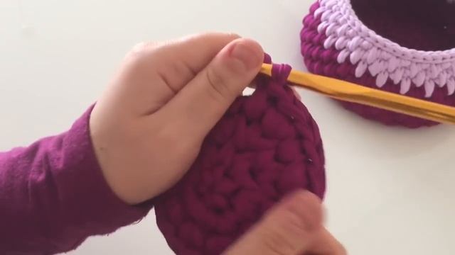 Penye ipten kolay yuvarlak bombeli sepet yapımı-1 смотреть онлайн