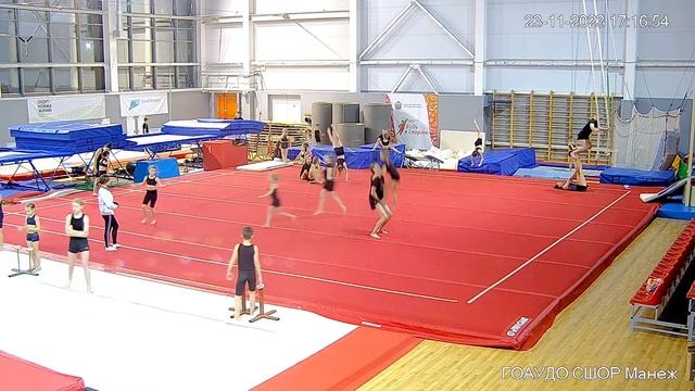 Зал акробатике 23 ноября смотреть онлайн