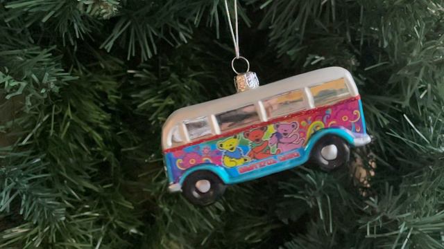Grateful Dead Bus Glass Ornament 4 Inches Officially Licensed Iconic Ornament for Christmas Tree смотреть онлайн
