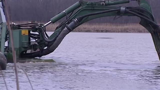 Земснаряд на реке Вергуза смотреть онлайн