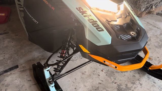 Skidoo 900 Turbo R Cold Start.  2024 Skidoo Expedition Exteme