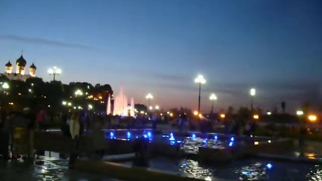 фонтан в Ярославле без звука.MOV смотреть онлайн