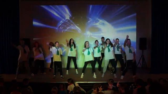 Лaзурный `2022 - Watch Me (танец) смотреть онлайн