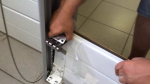 Монтаж секционных ворот с калиткой инструкция сборки и установки.mp4