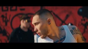 Обнял, поднял - Откуда мем ?