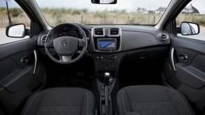 Lada Vesta SW Cross vs Renault Sandero Stepway