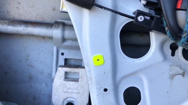2012 Honda Fit - How to Replace Back Window Motor смотреть онлайн