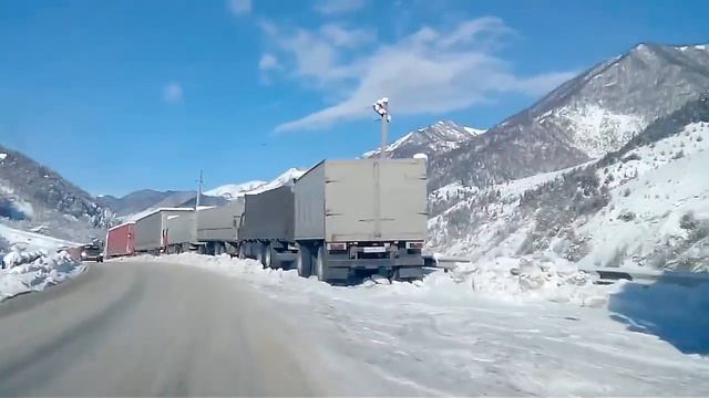 Дорога Грузии зимой. смотреть онлайн