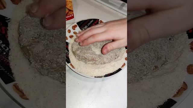 котлеты в панировочных сухарях #shorts смотреть онлайн