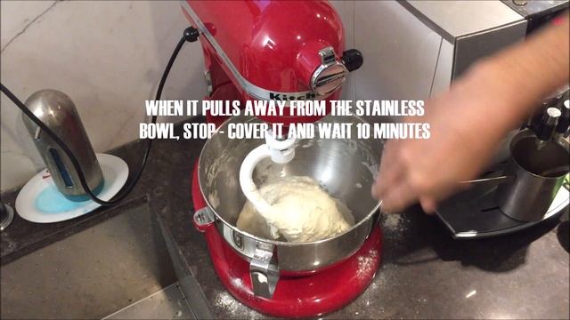 HOW TO MAKE NEAPOLITAN PIZZA DOUGH (With POOLISH) - Using a Stand Mixer. смотреть онлайн