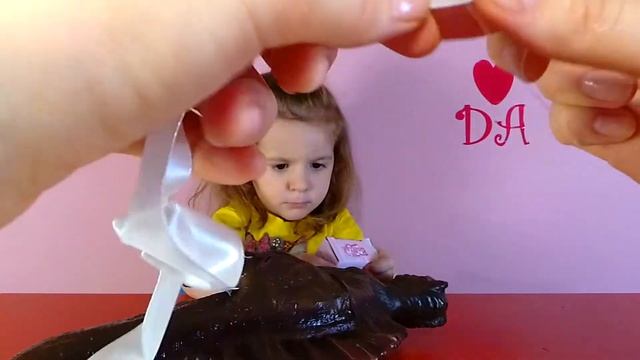 Открытка на 8 МАРТА ! ОТКРЫТКА с Конфетами ! СУПЕР ИДЕЯ ! простая поделка к празднику смотреть онлайн