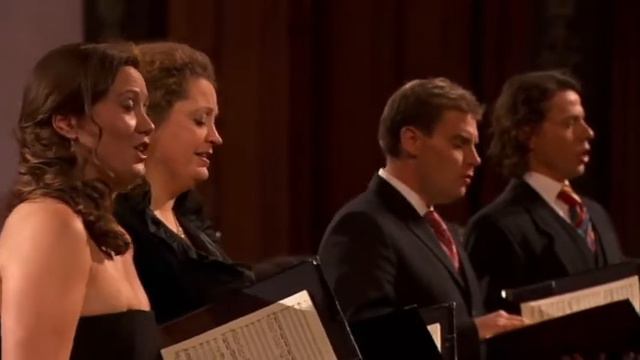 Mozart, Messe en ut, "Benedictus" смотреть онлайн