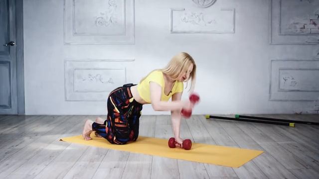 Фитнес дома. Укрепляем мышцы рук. FITNESS INTERVAL TRANING 10. смотреть онлайн