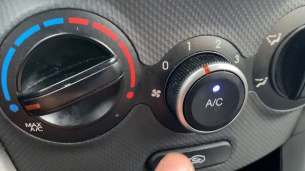 Hyundai Accent - Air conditioner and heating controls overview
