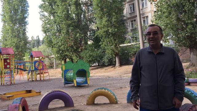 Местный житель о том, что Петров сделал по ул. Ольжича 5б смотреть онлайн