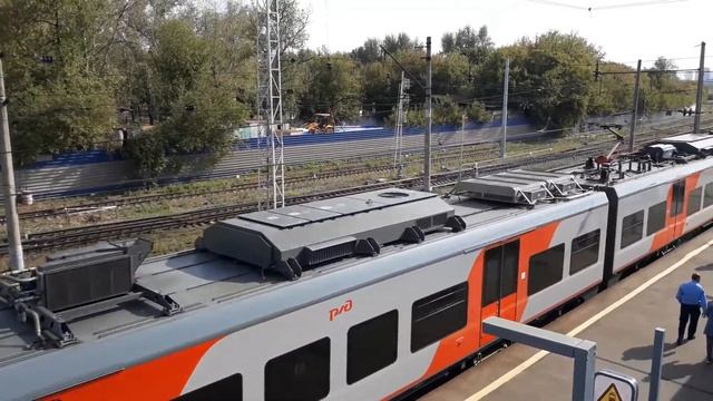 Ст. МЦД Кубанская (Люблино). Обзор остановки и поезда. смотреть онлайн