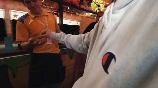 CARNIVAL LIFE HACKS | HOW TO WIN IMPOSSIBLE CARNIVAL GAMES EVERY TIME! (PRIZE EVERY TIME!) смотреть онлайн