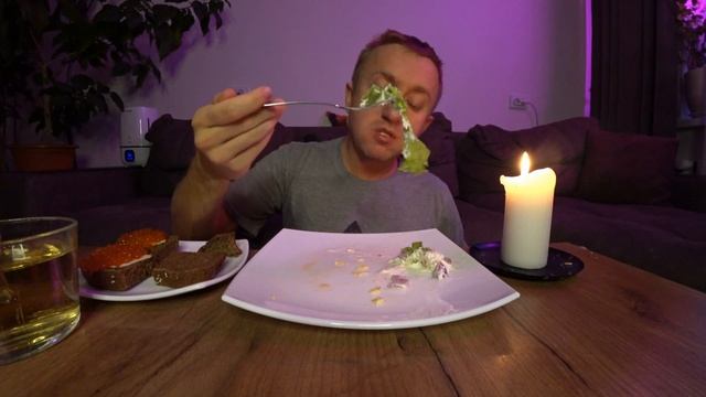 Мукбанг. Завтрак. Последние новости от Коршуна. смотреть онлайн