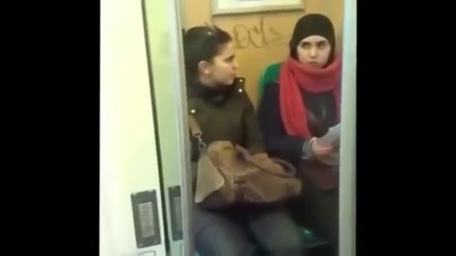 Куда смотрят девушки - часть III смотреть онлайн