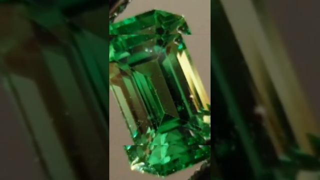 вот как выглядит изумруд майнкрафте а как выглядит в реальной жизни смотреть онлайн