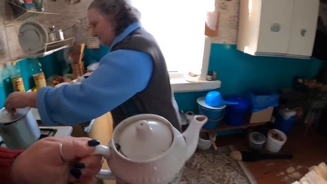 КАКАЯ ЭНЕРГИЯ В 86! ТАКОЕ ДОЛЖНО БЫТЬ ДЕТСТВО! Вязаные игрушки и курица KFC в казане смотреть онлайн