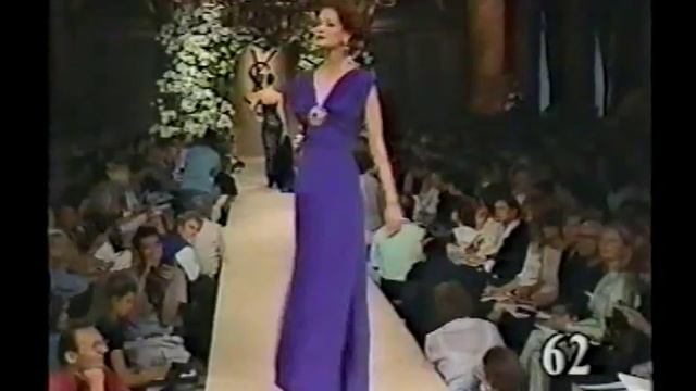 Yves Saint Laurent haute couture fall winter 1995 - part 3 смотреть онлайн