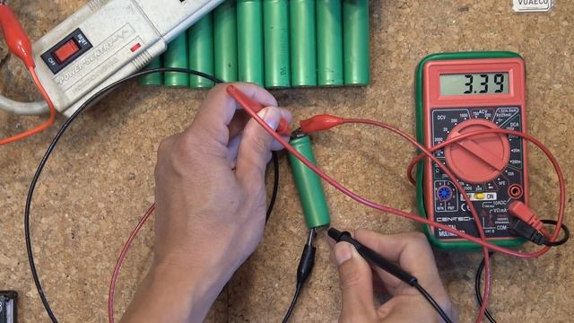 DIY: How to revive a dead 18650 (or any) Li-ion battery cell смотреть онлайн