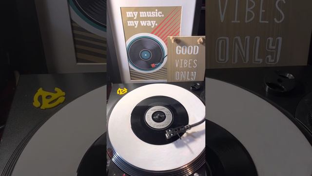 Bobby McFerrin - Don’t Worry Be Happy ( Vinyl 45 ) From 1988 . смотреть онлайн