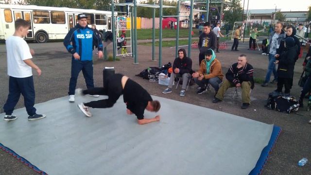 Батл №4.1 Соло 14+ лет ФИНАЛ "Urban king 2022" смотреть онлайн