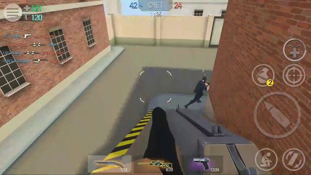 Играю с киборгом