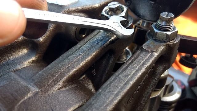 Calibragem das válvulas FH 12 motor D 12 смотреть онлайн