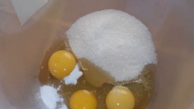 Vanilla waffle tubes in vegetable oil смотреть онлайн