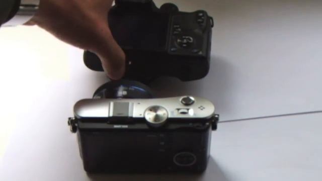 Samsung NX10 Vs Samsung NX100 сравнение размеров.mov