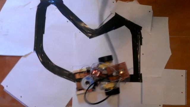 Line-Follower Robot AVR Teensy by SerenQ смотреть онлайн