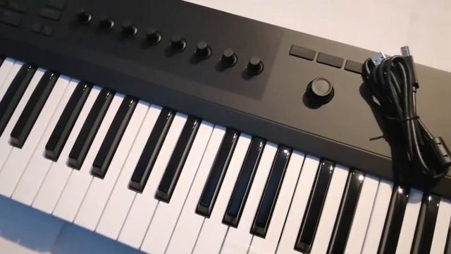 KOMPLETE KONTROL A49 | Unboxing español 2021 | controlador Midi Native Instruments Kontakt | смотреть онлайн