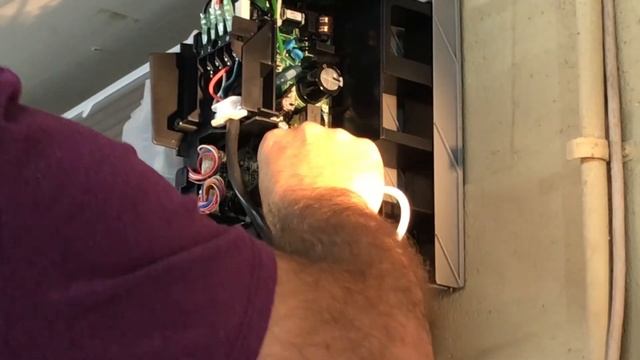 Daikin WiFi adapter install for mini split wall unit смотреть онлайн