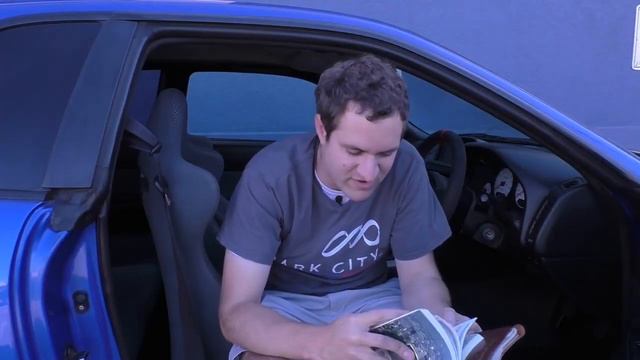 Here's a Tour of a USA-Legal R34 Nissan Skyline GT-R смотреть онлайн