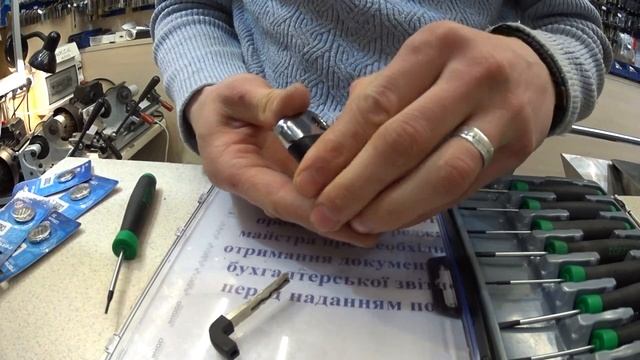 как заменить батарейку в автомобильном ключе Фольксваген б8 смотреть онлайн