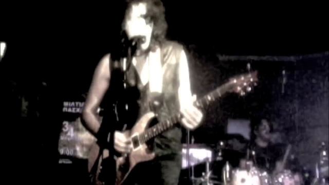 DRIFTERS performing Live, with George Skarparis singing "Livin' on a prayer" - @ Diaxroniki смотреть онлайн