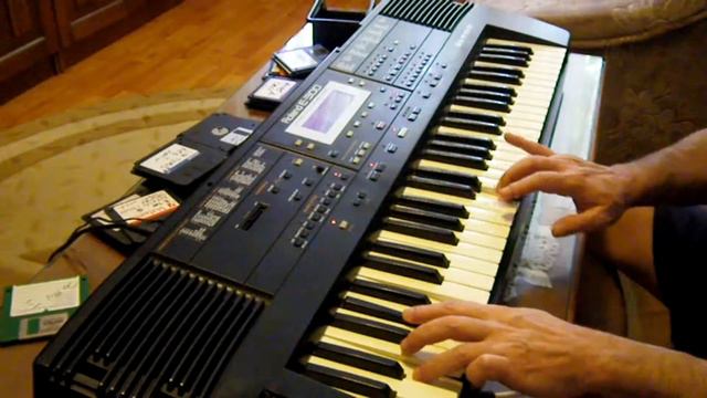 Roland E -300 Best violin voice смотреть онлайн