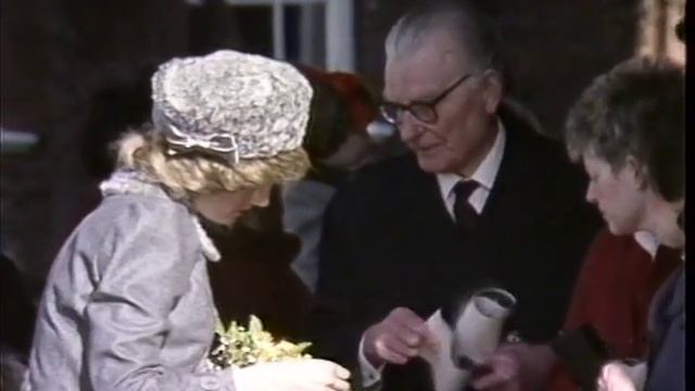 Princess Diana | Prince Charles | Kings Troop | St Johns Wood | Royal Visit | TN-85-017-023 смотреть онлайн