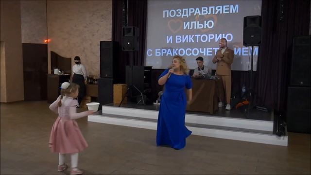 Суперское поздравление двоюродной сестры Лили под музыку Давай до свидания смотреть онлайн